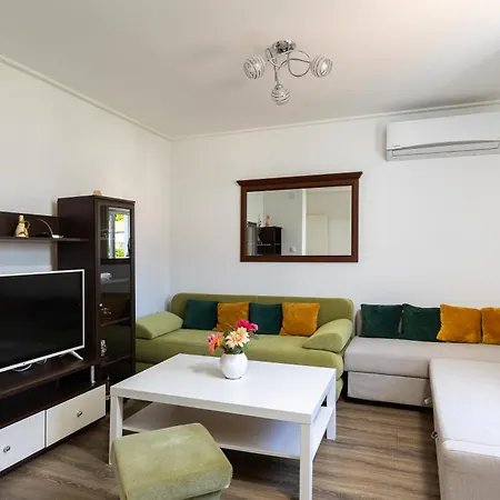 Stephanie Island * Šipanska Luka