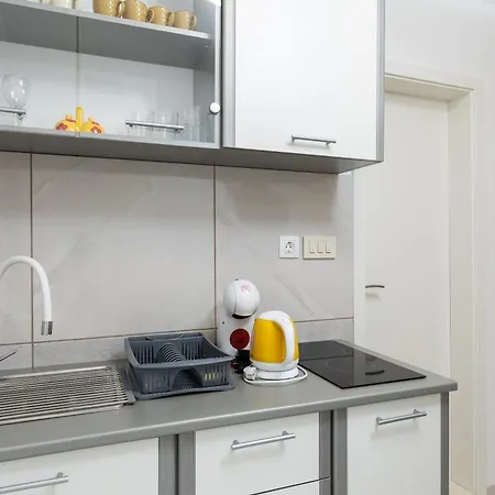 Stephanie Island * Šipanska Luka