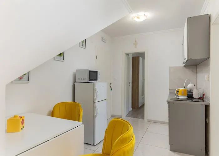 Апартаменты Stephanie Island *