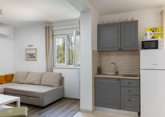 Stephanie Island Апартаменты Шипанска-Лука